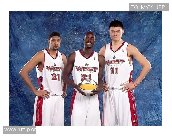 姚明奥尼尔韦德卡特齐聚中国赛现场引发球迷热议